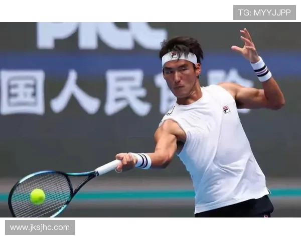 中国网球新星再创佳绩连克强敌勇闯国际赛场掀起青春风暴