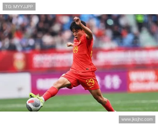 国足逆转取胜点燃球迷激情新星崭露头角引领球队再创辉煌