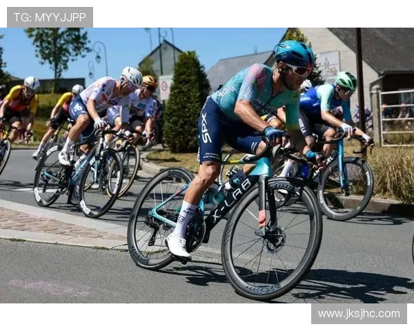 MotoGP赛季最新动态 强者争霸激烈角逐 车队与车手谁将脱颖而出