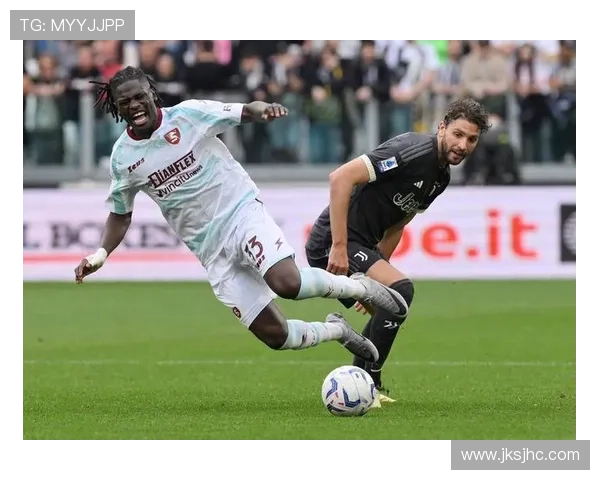 萨勒尼塔纳足球俱乐部历史与发展:从低谷到意甲复兴的奋斗之路